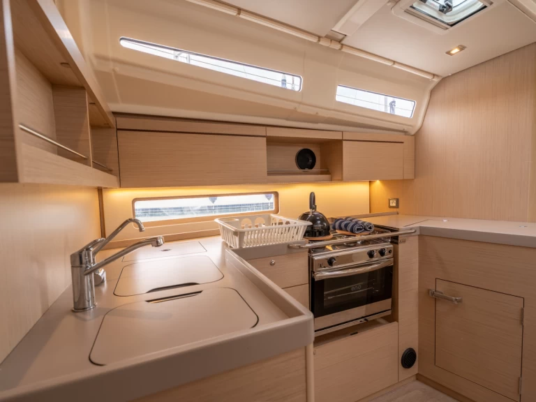 Pronájem lodi Salerno lákavé ceny Oceanis 40.1