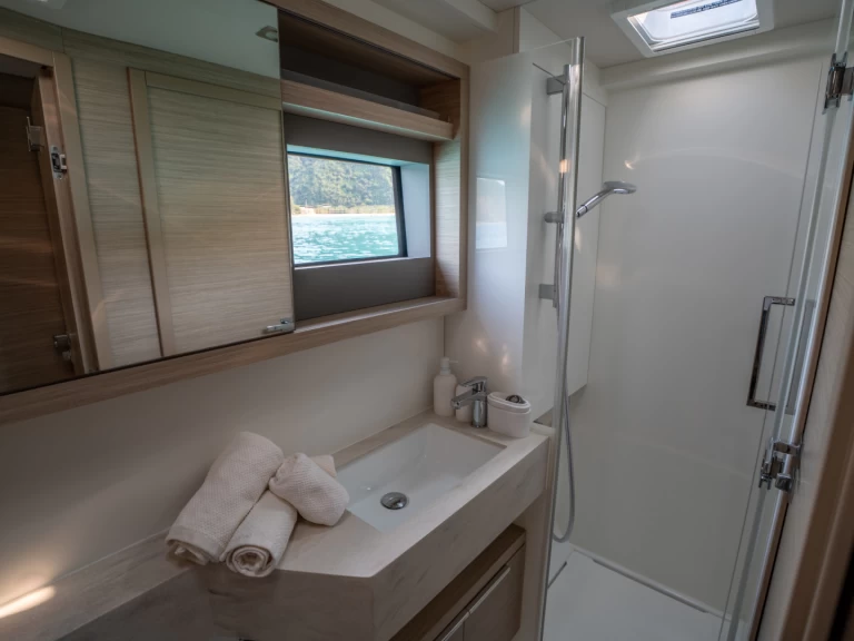 Katamarán k pronájmu v Olbia za nejlepší cenu