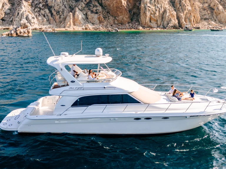 Pronajmout si Custom Made custom v Cabo San Lucas