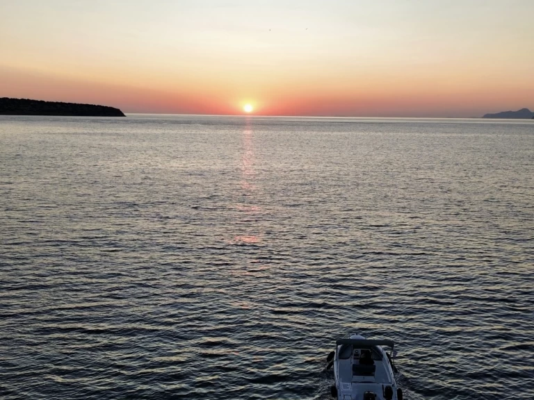 Pronájem lodi Poseidon Bluwater 170 v Agios Nikolaos na Samboatu