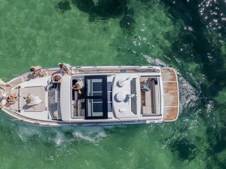 Pronajmout si Grandezza 37 CA v Vilamoura