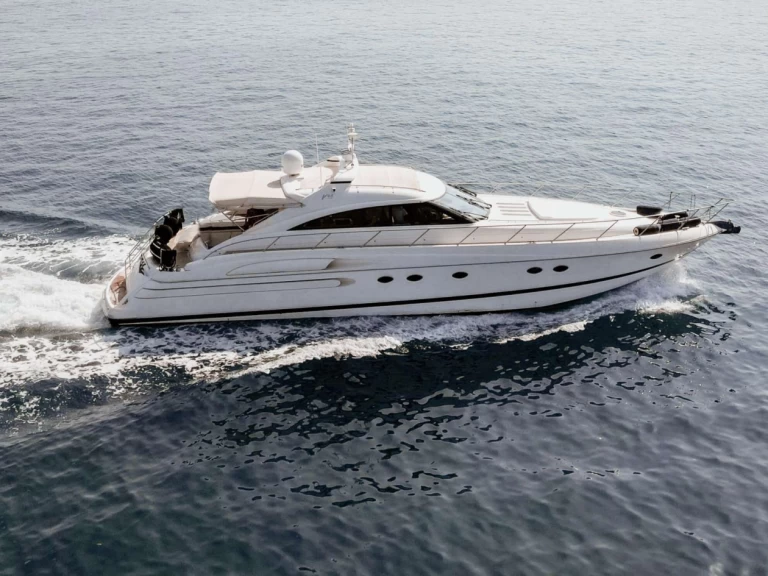 Pronajmout si Princess, UK EVENIA v Atény