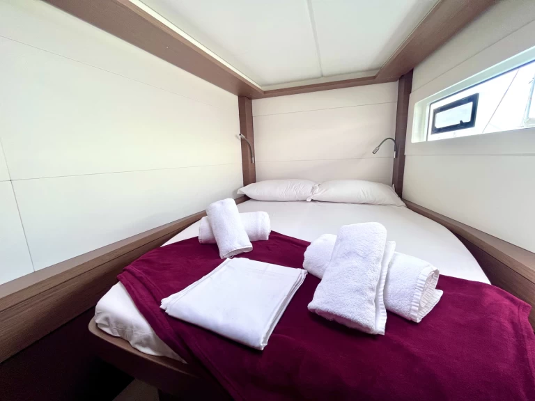 Katamarán k pronájmu v Capo d'Orlando za nejlepší cenu