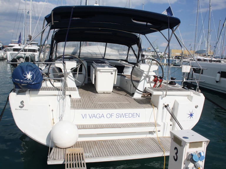 Pronájem Plachetnice Bénéteau s licencí