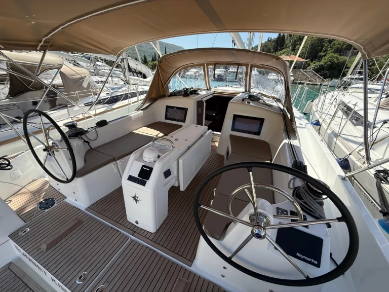 Pronájem Plachetnice v Komolac -Jeanneau Sun Odyssey 410