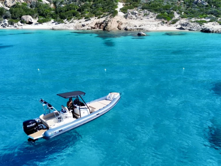 Pronájem Polotuhá loď v Palau -Nuova Jolly prince 24 exclusive