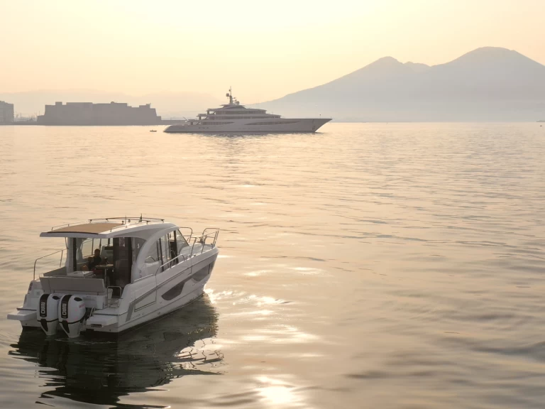 Pronájem jachty v Neapol -Bénéteau Antares 11 na Samboatu