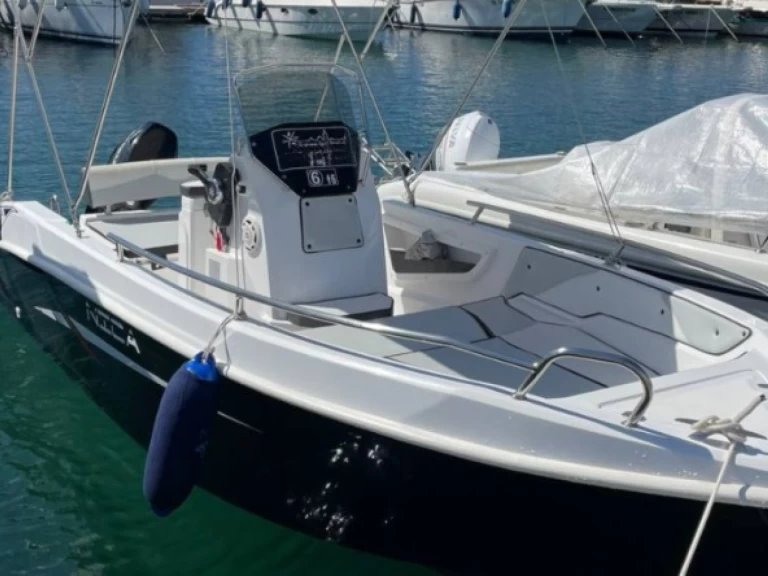 Pronajmout Motorová loď se skipperem či ne Trimarchi v Alghero
