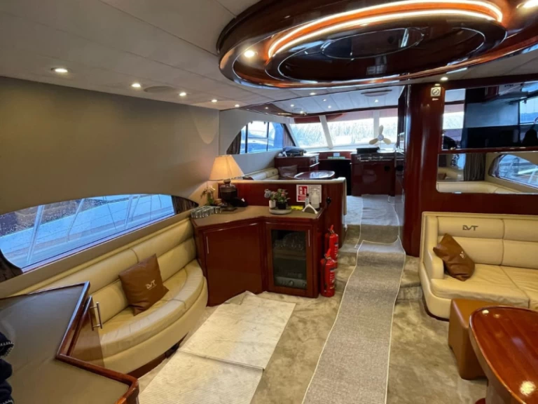 costom made costom made jednotlivci a charterové společnosti v Beşiktaş