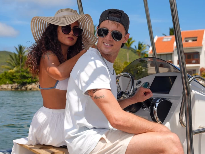 Pronajmout si Rib 760 v Simpson Bay Yacht Club Marina