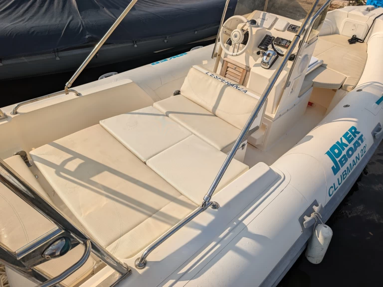 Pronajmout si Joker Boat Clubman 22 v Hyeres