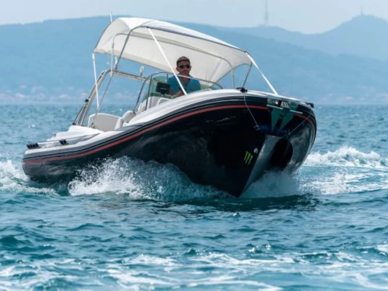 Pronajmout si Zar Zar 65 v Luka Sukošan