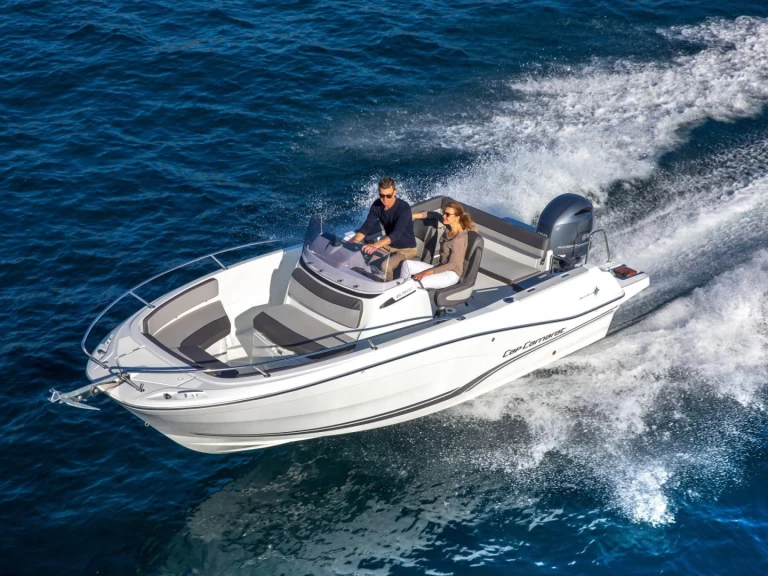 Jeanneau Cap Camarat 6.5 CC Serie 3 jednotlivci a charterové společnosti v Lorient