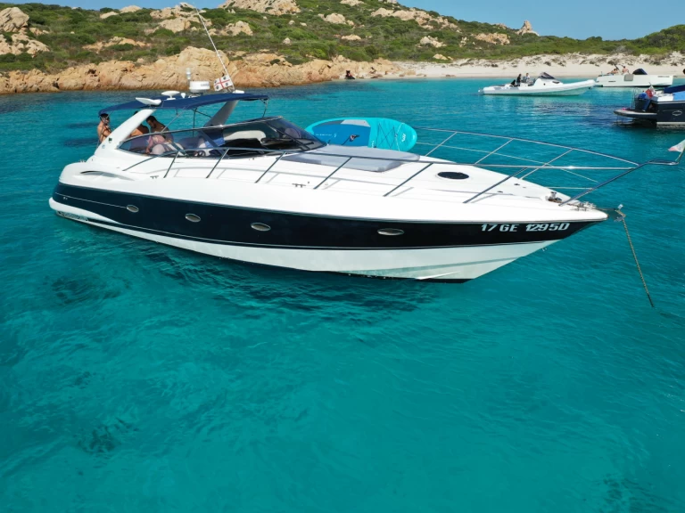 Sunseeker Camargue 44 jednotlivci a charterové společnosti v Cannigione