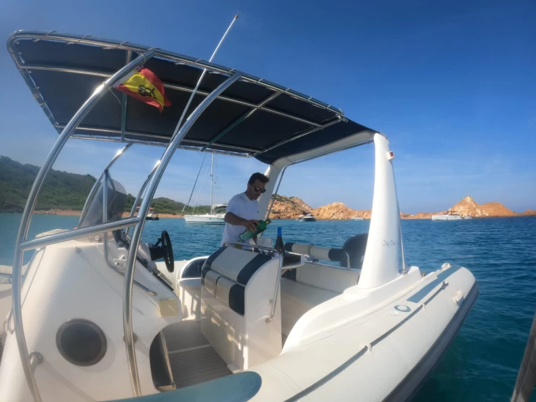 Pronájem Motorová loď v Fornells -Astec day cruiser 800