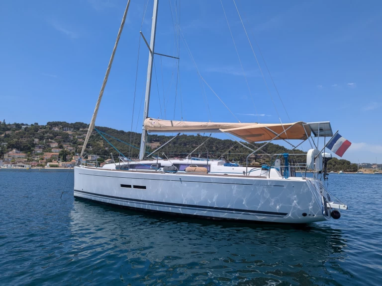 Pronájem lodi Saint-Mandrier-sur-Mer lákavé ceny Dufour 375 Grand Large