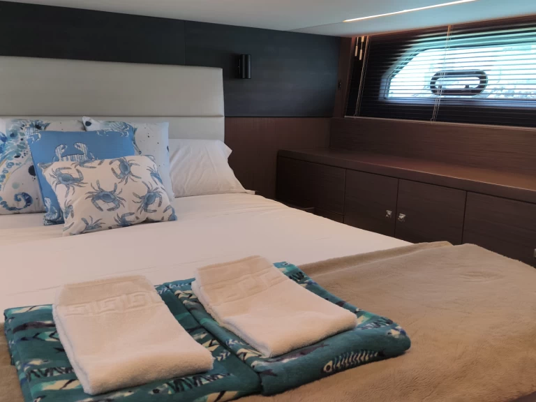 Pronájem lodi Bavaria R40 Coupe v Cádiz na Samboatu