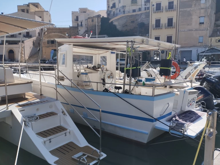 Pronájem Motorová loď Revel Craft s licencí