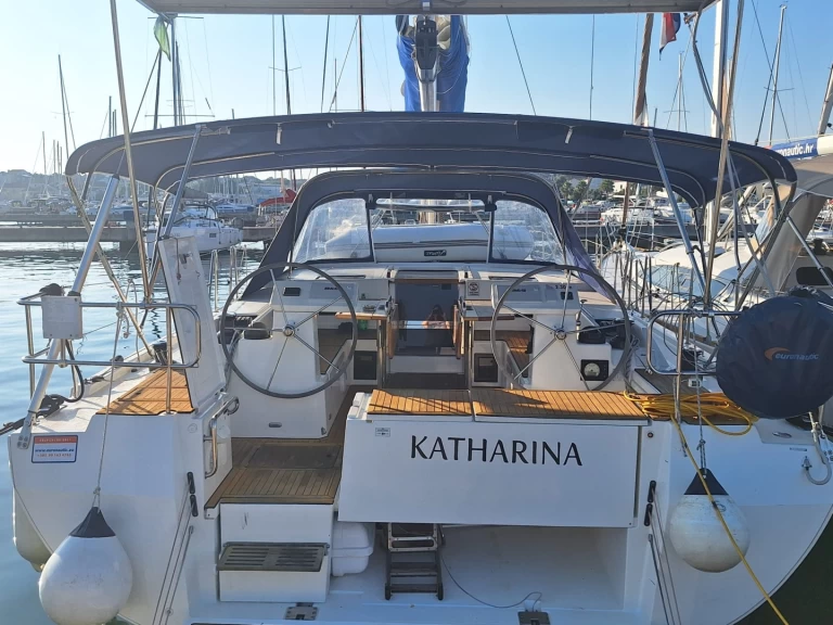Pronájem jachty v Biograd Na Moru -Bavaria Bavaria C45 na Samboatu