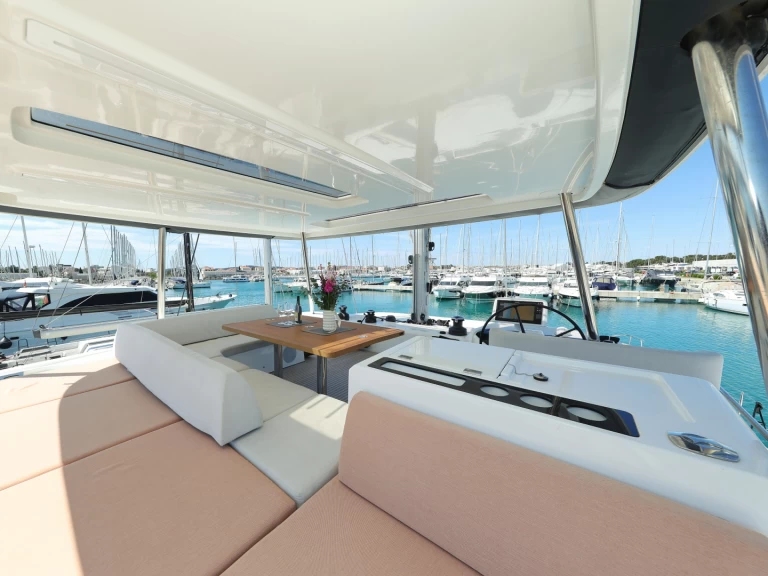 Pronájem jachty v Sukošan -Lagoon Lagoon 55_5 Cabins na Samboatu