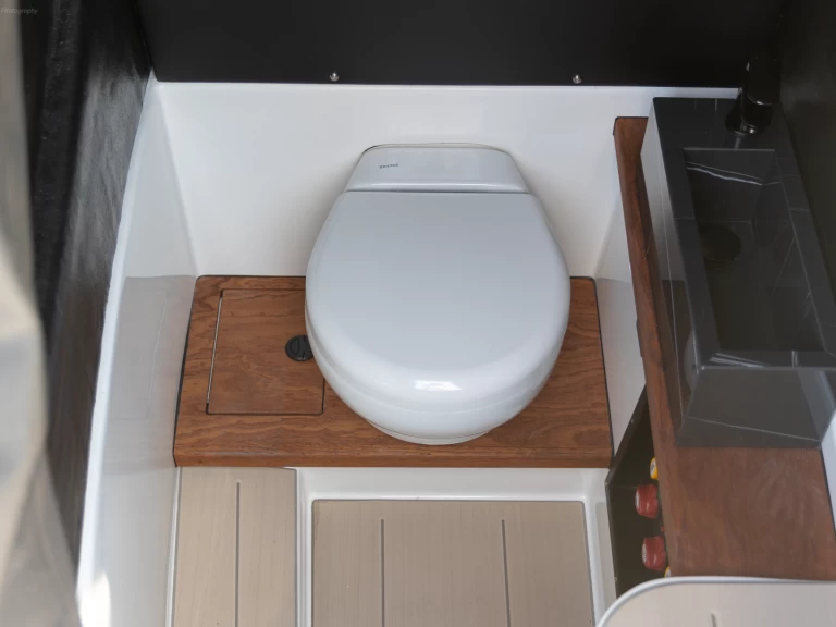 Pronájem lodi Alyki lákavé ceny Rock Marine 36