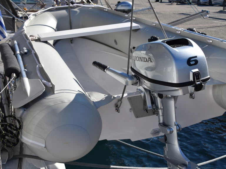 Pronajmout si Lagoon Lagoon 42 v Alimos