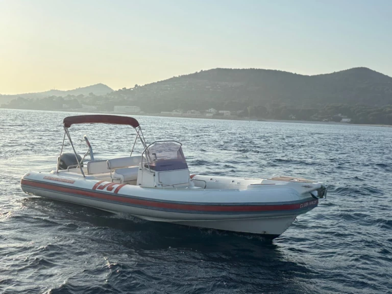 Pronájem lodi Saint Raphael lákavé ceny Club man 26