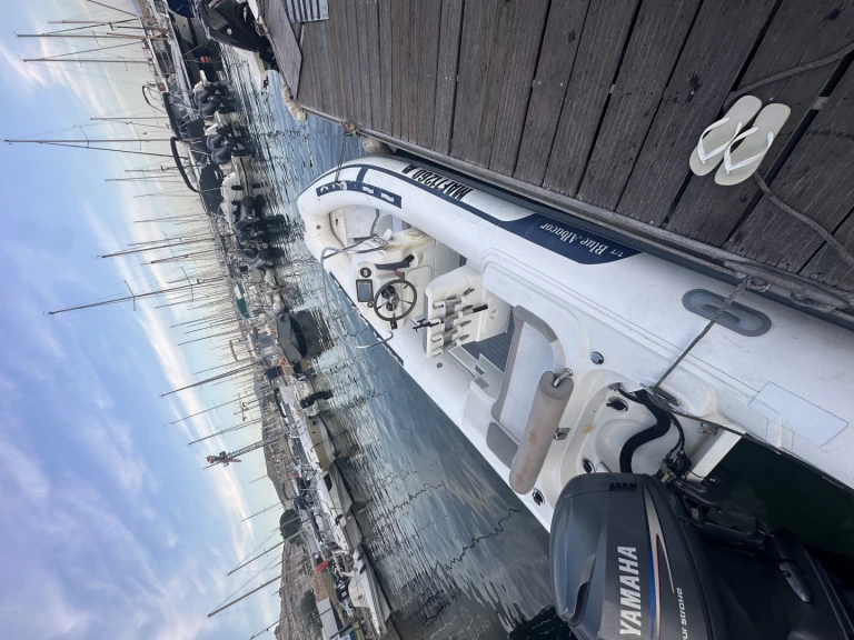 Pronájem Polotuhá loď Lomac s licencí