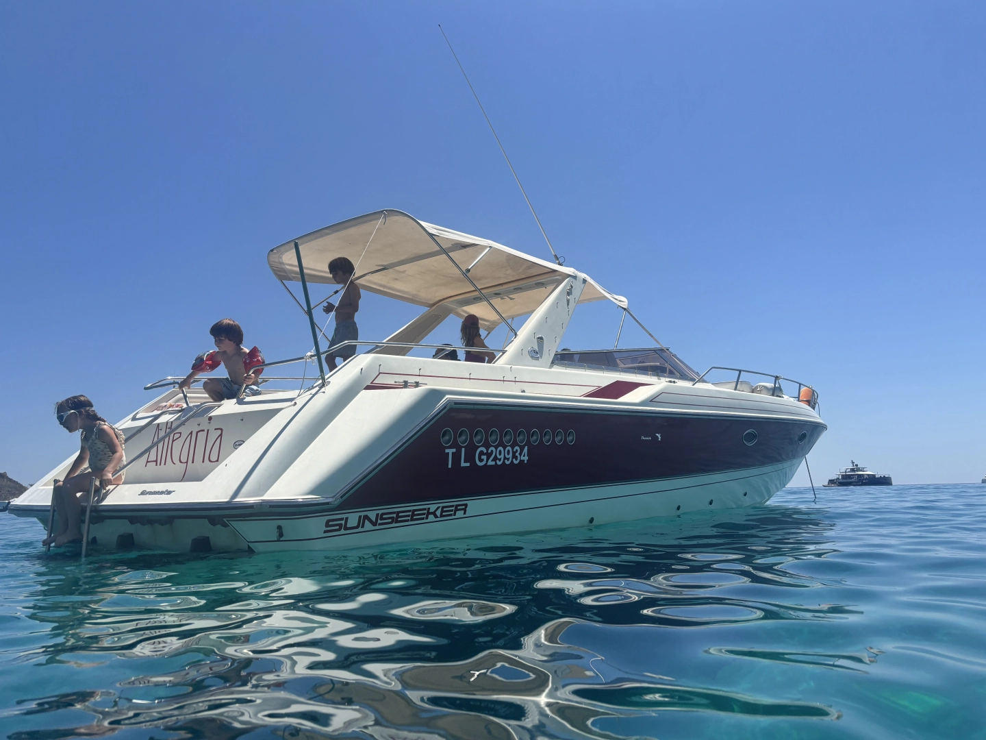 Pronájem lodi Saint-Tropez lákavé ceny Thunderhawk 43