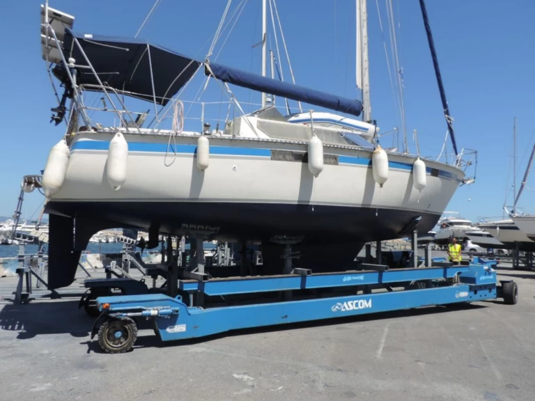 Pronájem Plachetnice Jouet s licencí