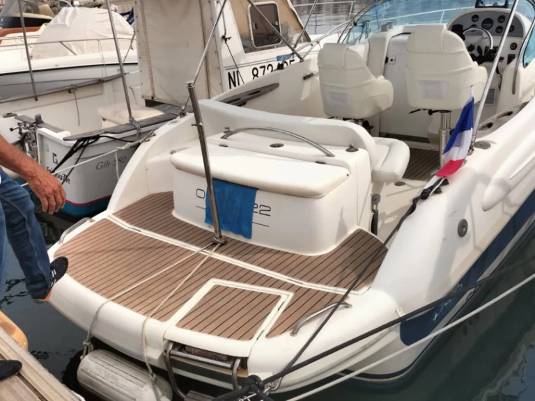 Pronajmout si Rio Rio 750 Cabin Cruiser v Cannes