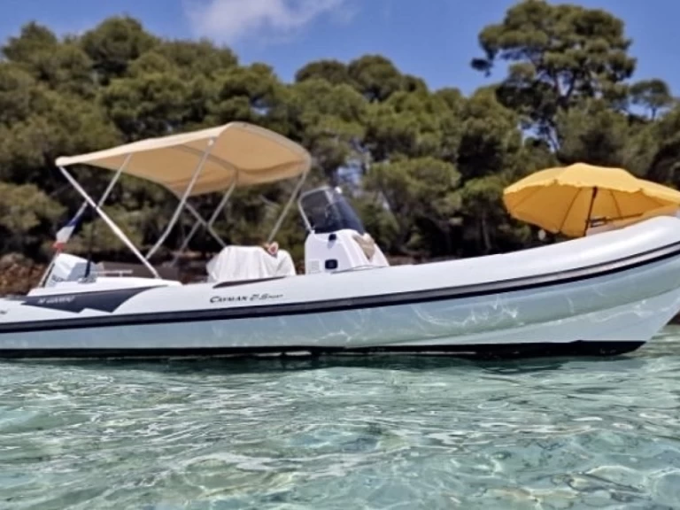 Pronajmout si Ranieri Cayman 21 Sport v Mandelieu-la-Napoule