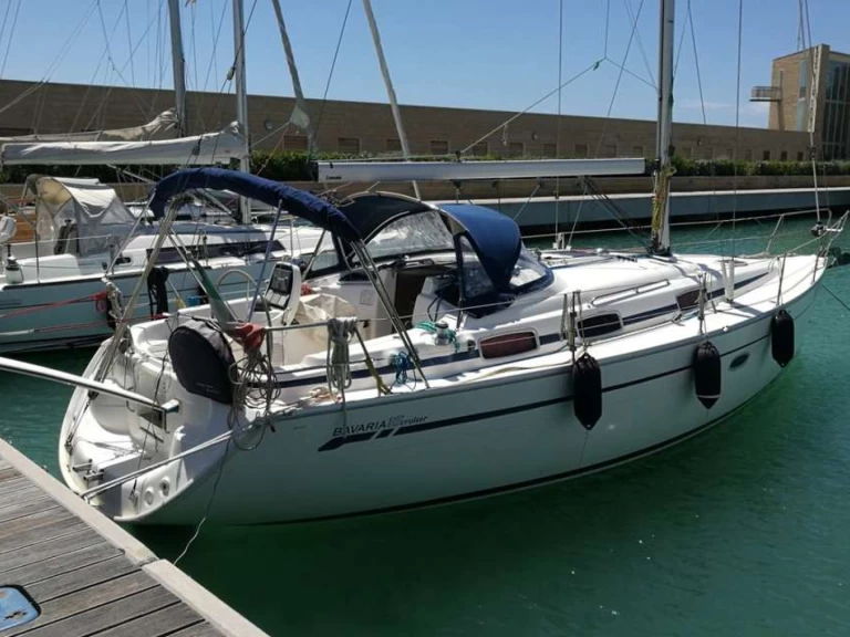 Pronájem Plachetnice v Genova -Bavaria Bavaria 37