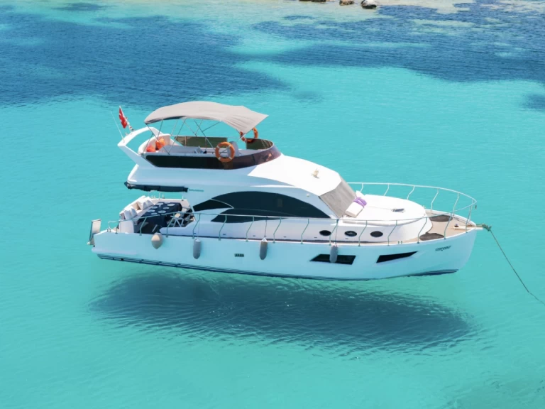 Pronájem Motorová loď San Lorenzo s licencí