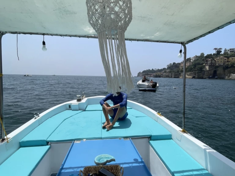 Pronájem lodi bianchi e cecchi vintage lancia  v Neapol na Samboatu