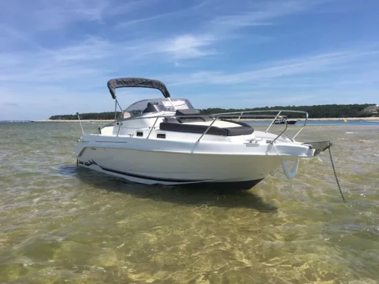 Pronajmout si B2 Marine Cap Ferret v Port du Lavandou