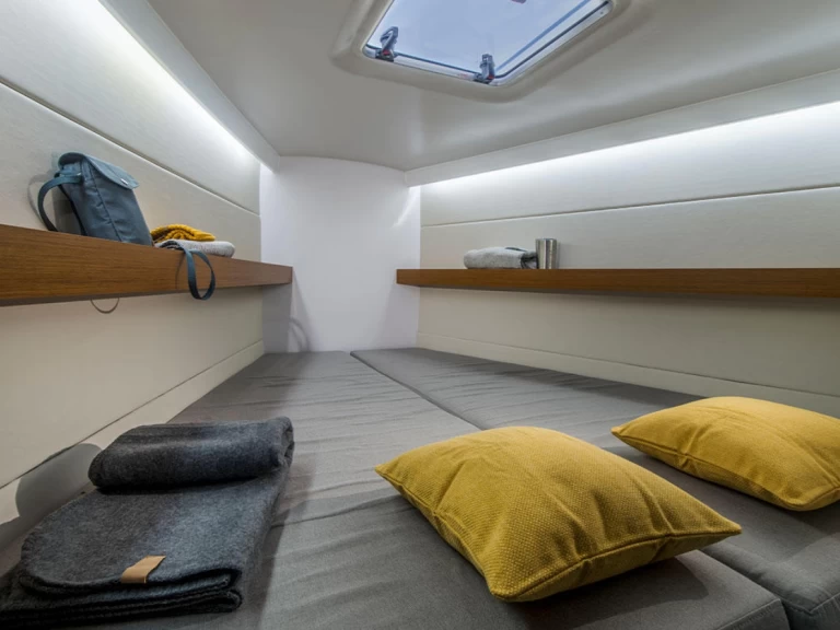 Pronajmout Plachetnice se skipperem či ne Bénéteau v Piraeus