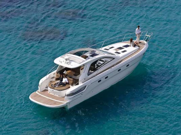 Bavaria Bavaria 43 Sport HT jednotlivci a charterové společnosti v Altea