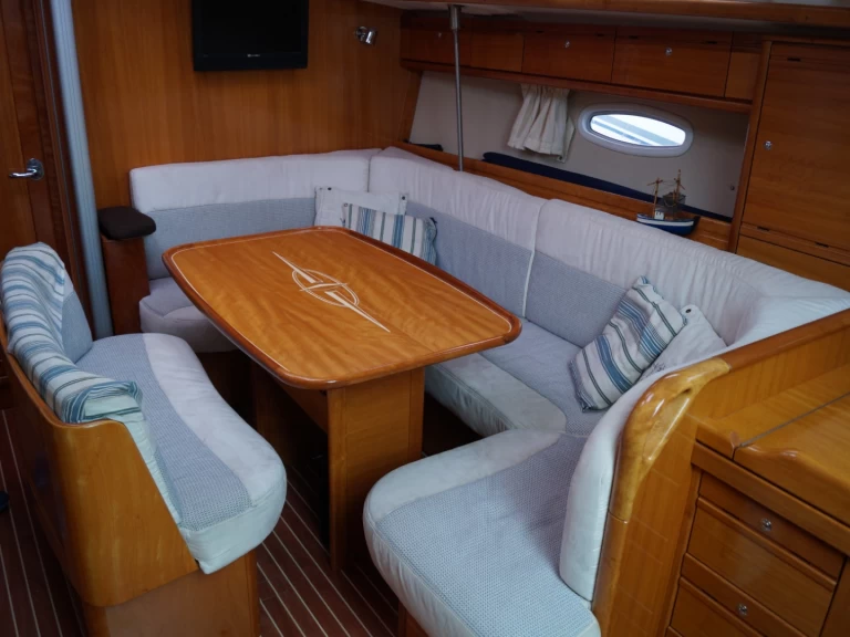 Pronájem Plachetnice v Alicante -Bavaria Bavaria 40 Cruiser