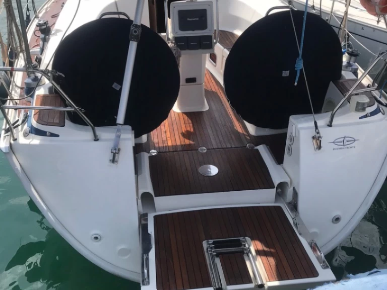 Pronájem lodi Alicante lákavé ceny Bavaria 40 Cruiser