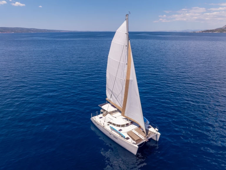 Pronájem jachty v Omiš -Lagoon Lagoon 380 S2 na Samboatu