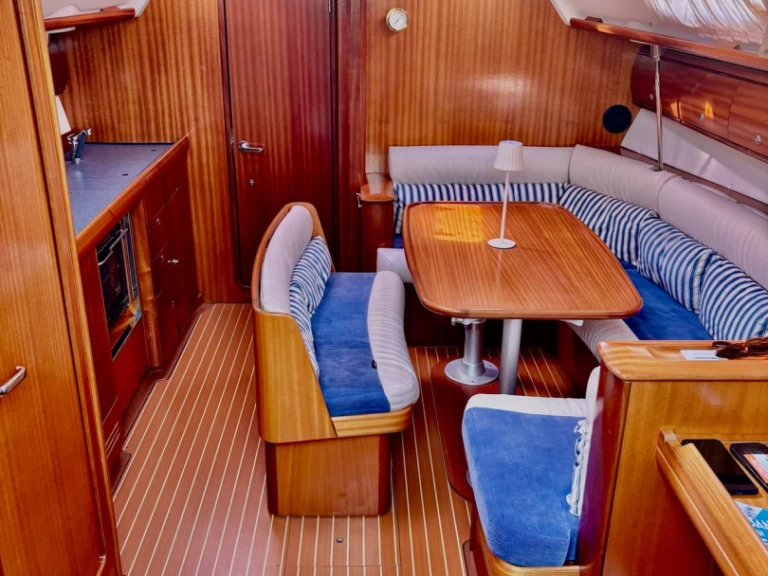 Pronájem Plachetnice v Sanremo -Bavaria Bavaria 38