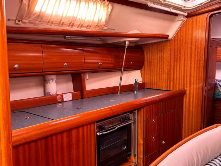 Pronajmout Plachetnice se skipperem či ne Bavaria v Sanremo