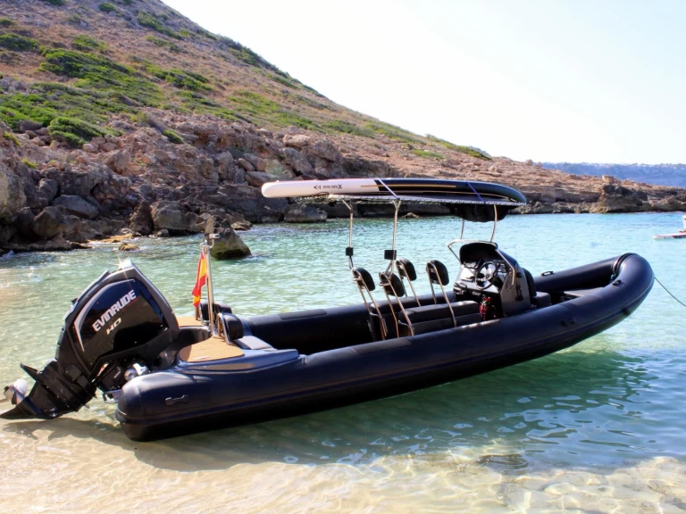 Pronájem Polotuhá loď Humber s licencí