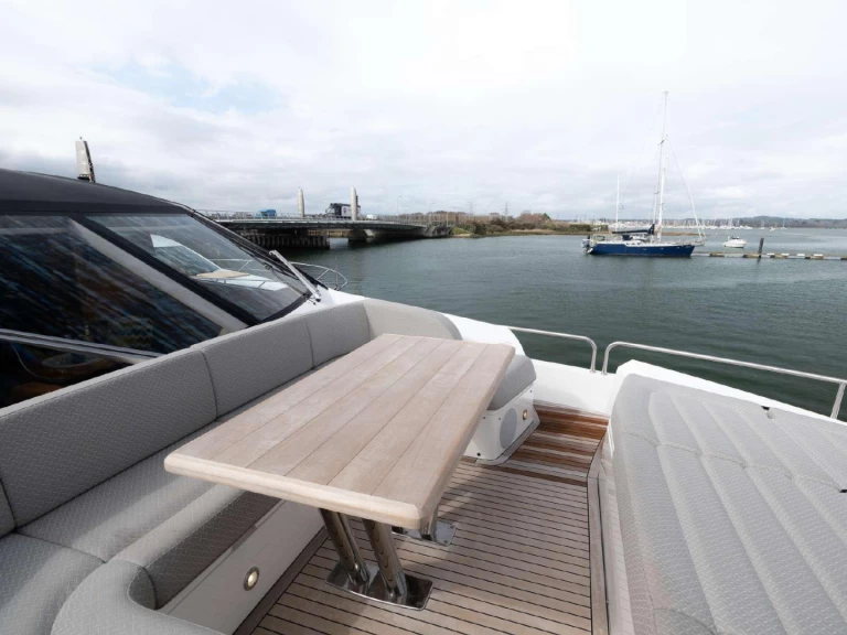 Pronájem Jachta v Ibiza Town -Vanquish 82