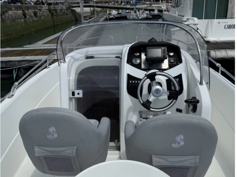 Pronájem Motorová loď v La Rochelle -Bénéteau Flyer 650 Open