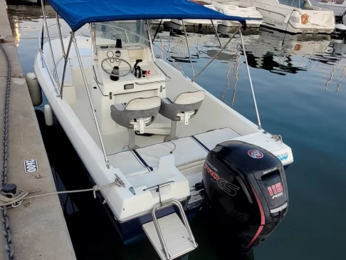 Pronájem lodi Kelt White Shark 175 v Ayguade-Ceinturon na Samboatu