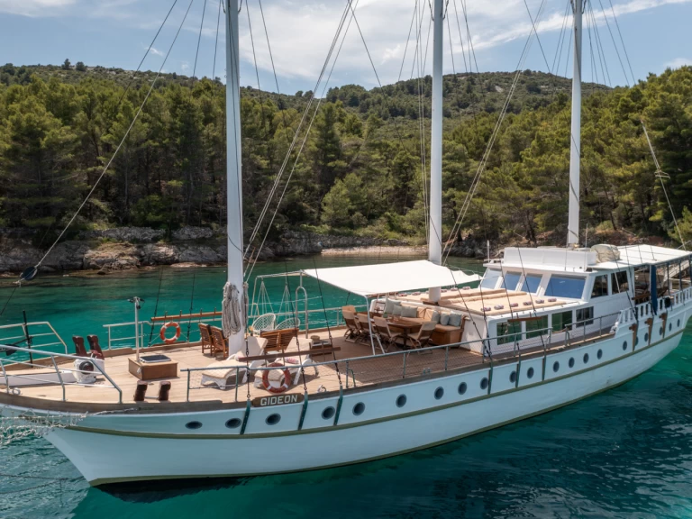 Pronájem jachty v Kaštela -Unknown Gideon na Samboatu