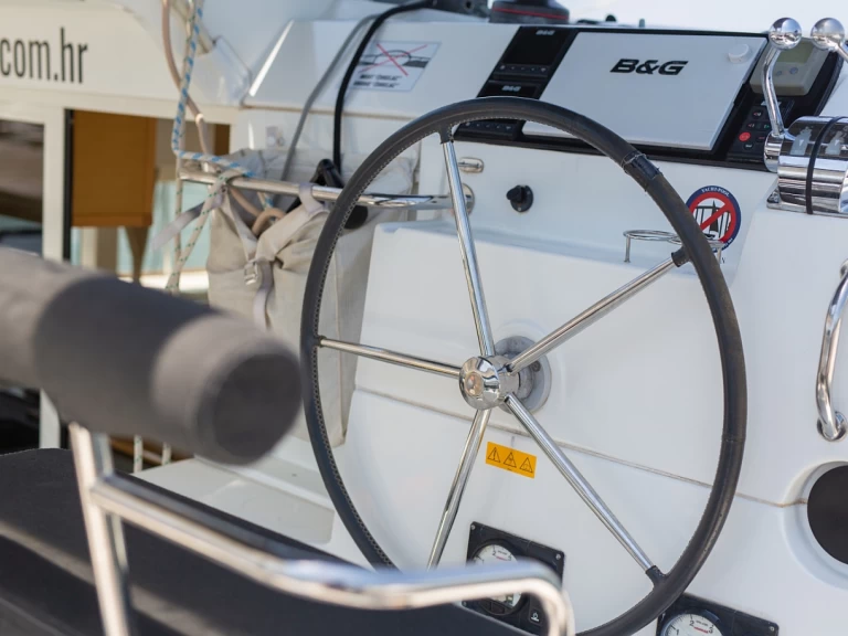 Pronájem lodi Punat lákavé ceny Lagoon 39