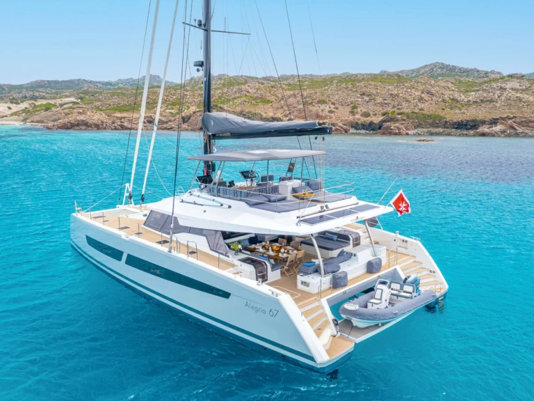 Pronájem Jachta Fountaine Pajot s licencí